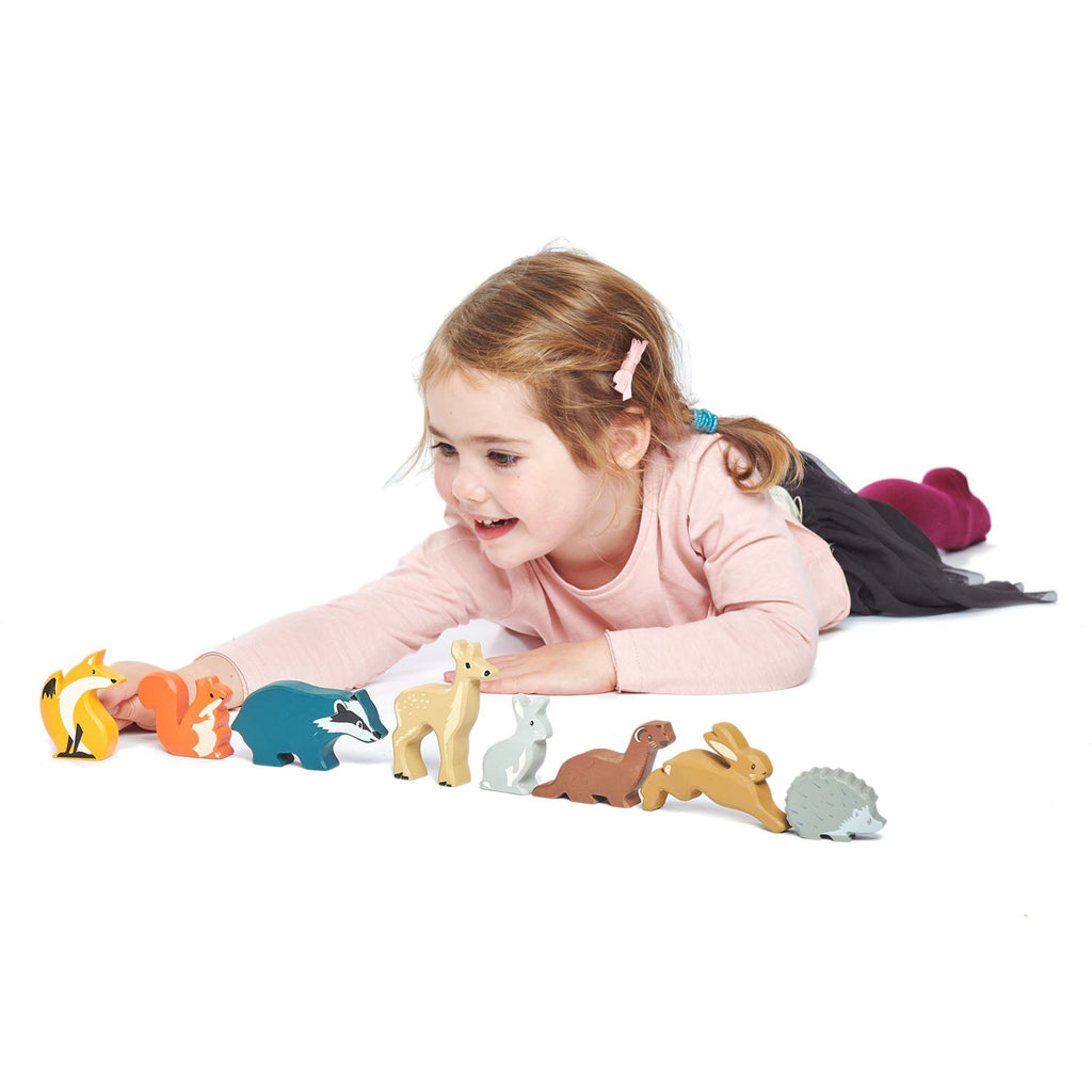 8 Woodland Animals Shelf Set