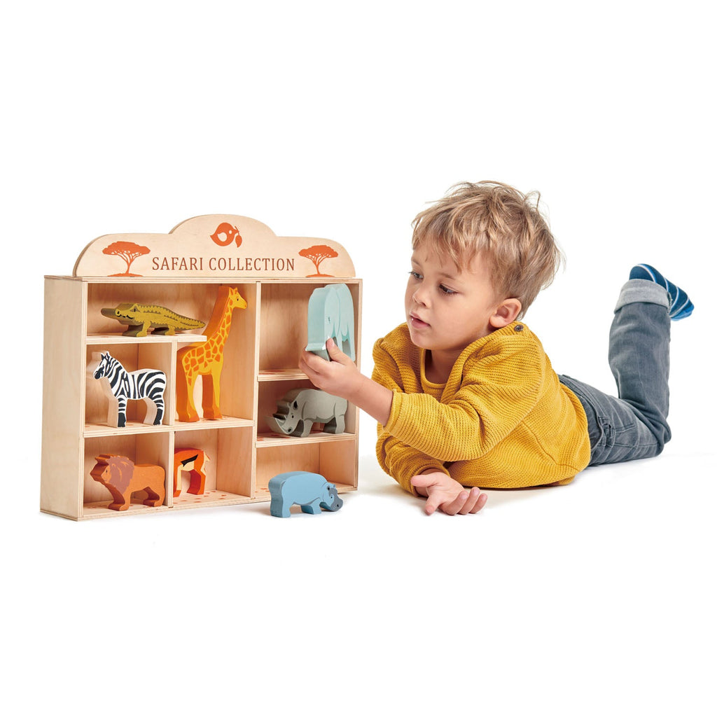 8 Safari Animals Shelf Set