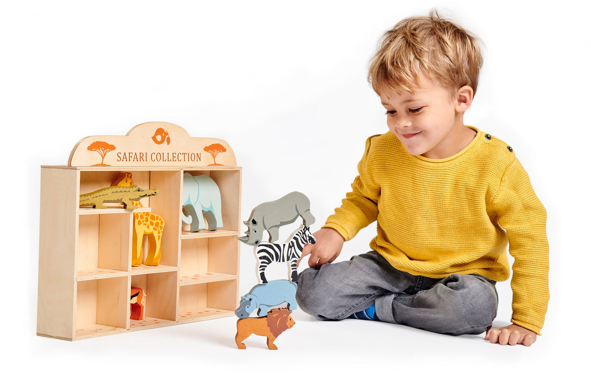 8 Safari Animals Shelf Set